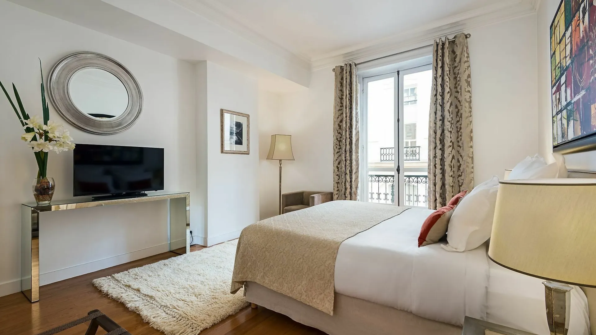 Rue Honore Chevalier - Two Bedroom Apartment Parijs